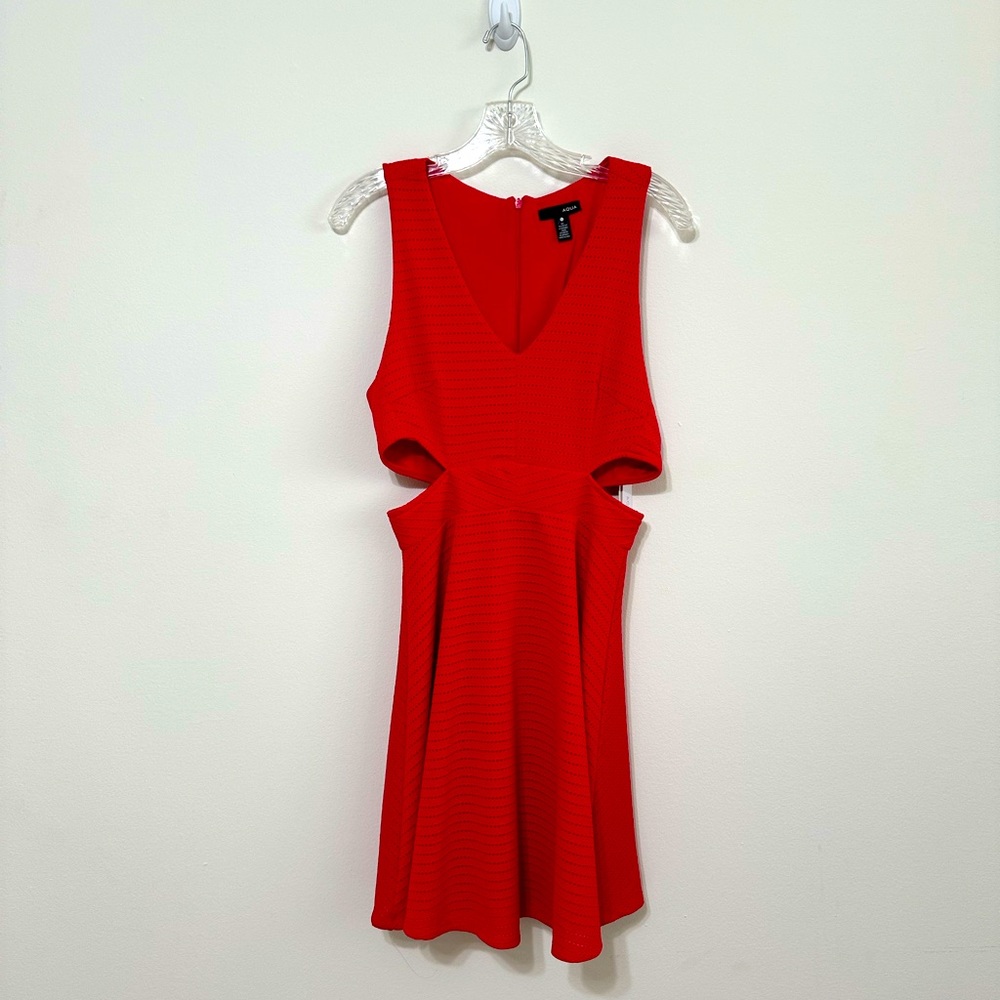 AQUA Red Textured V-Neck Skater Dress w/ Cutout Sides NWT (Size: L)